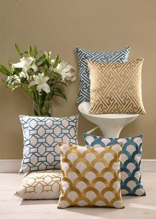Petit Coussin (Cushion)