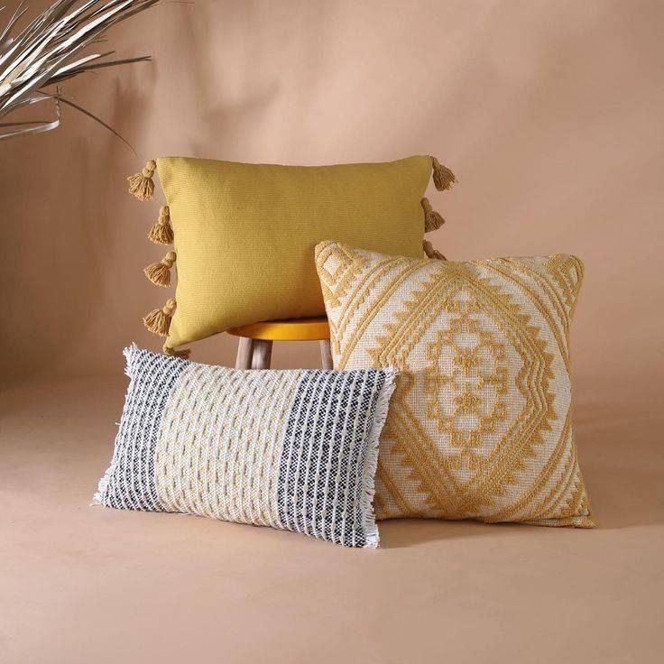Petit Coussin (Cushion)